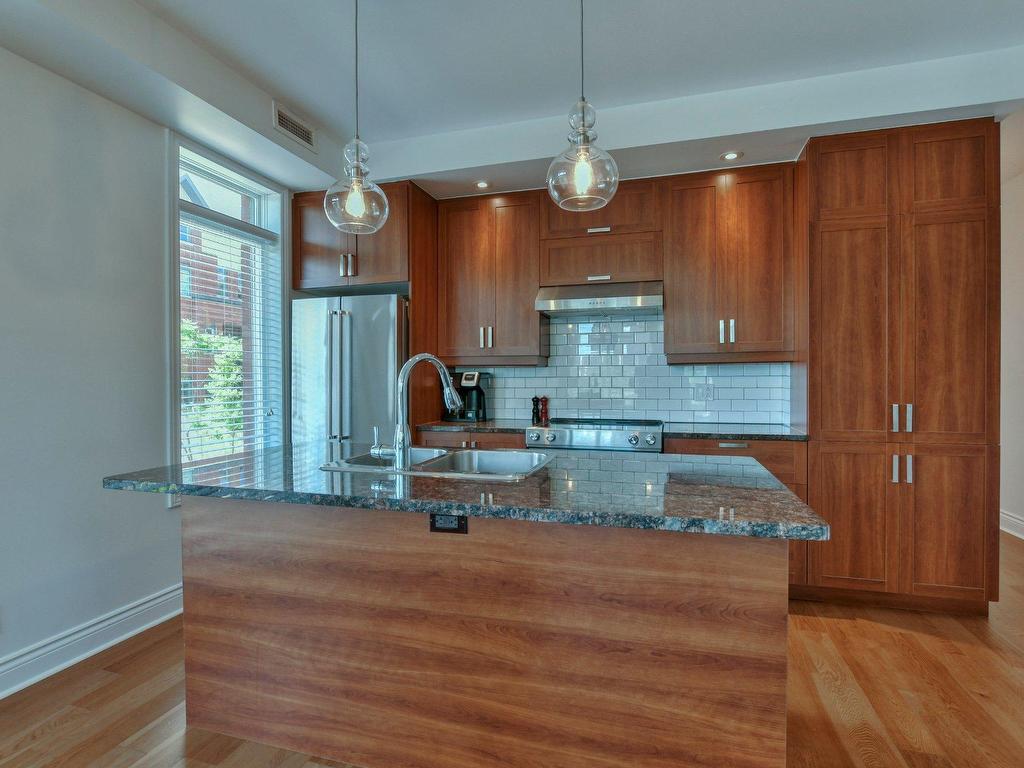 









2800


Rue des Francs-Bourgeois

,
Boisbriand,




QC
J7H0B7

