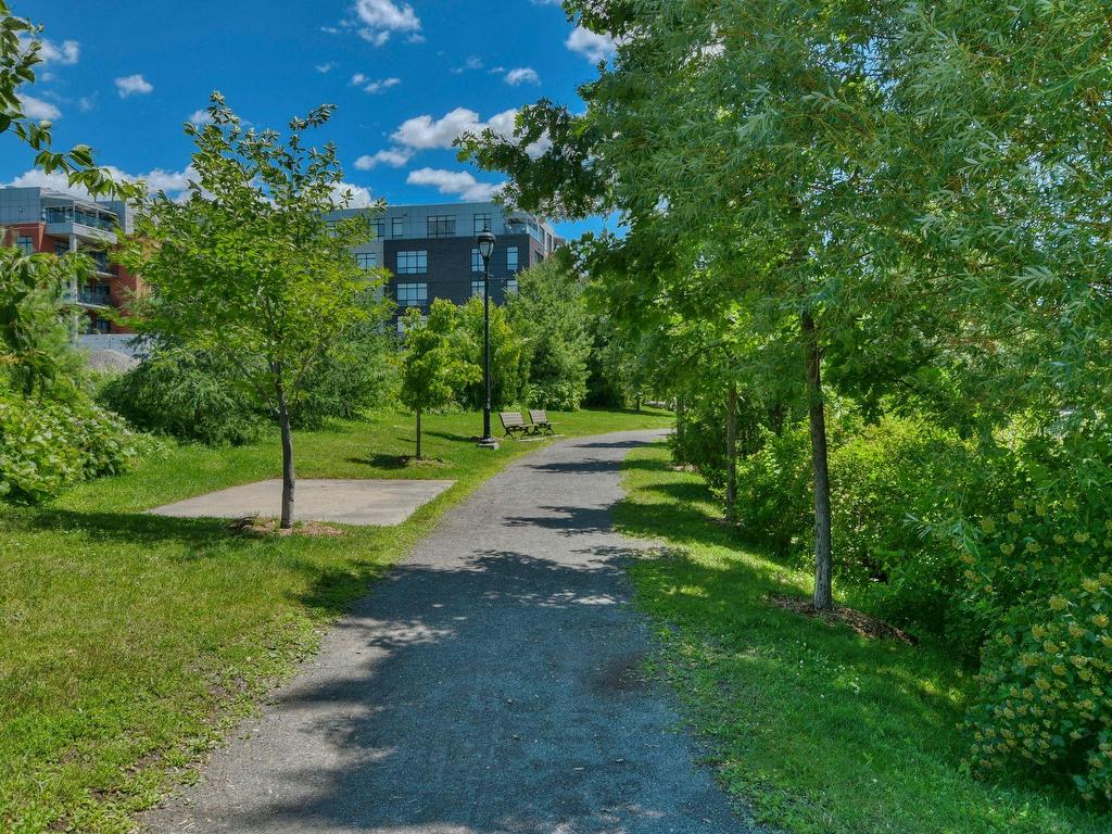 









2800


Rue des Francs-Bourgeois

,
Boisbriand,




QC
J7H0B7

