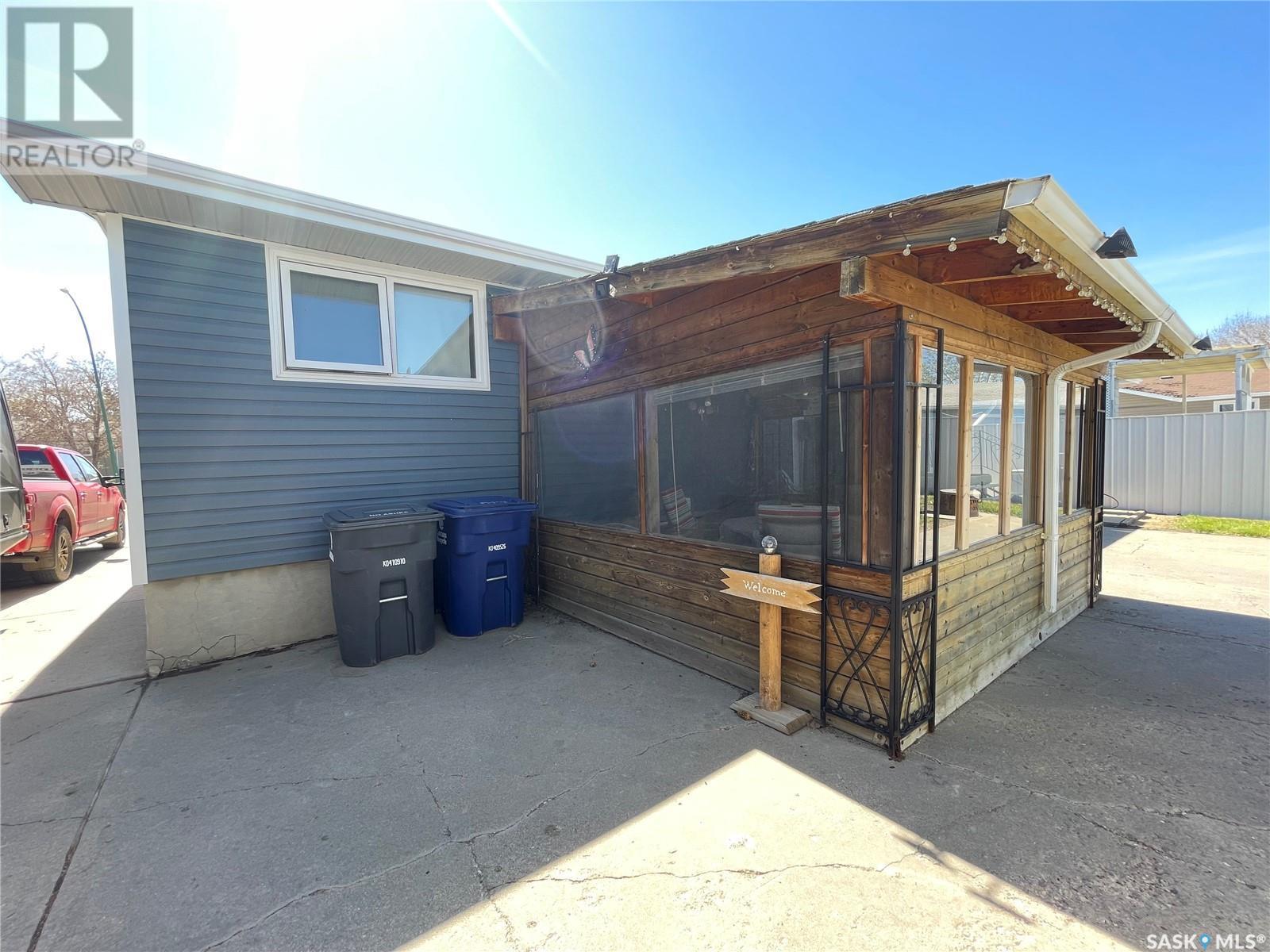 












22 West ROAD

,
Kindersley,




Saskatchewan
S0L1S1

