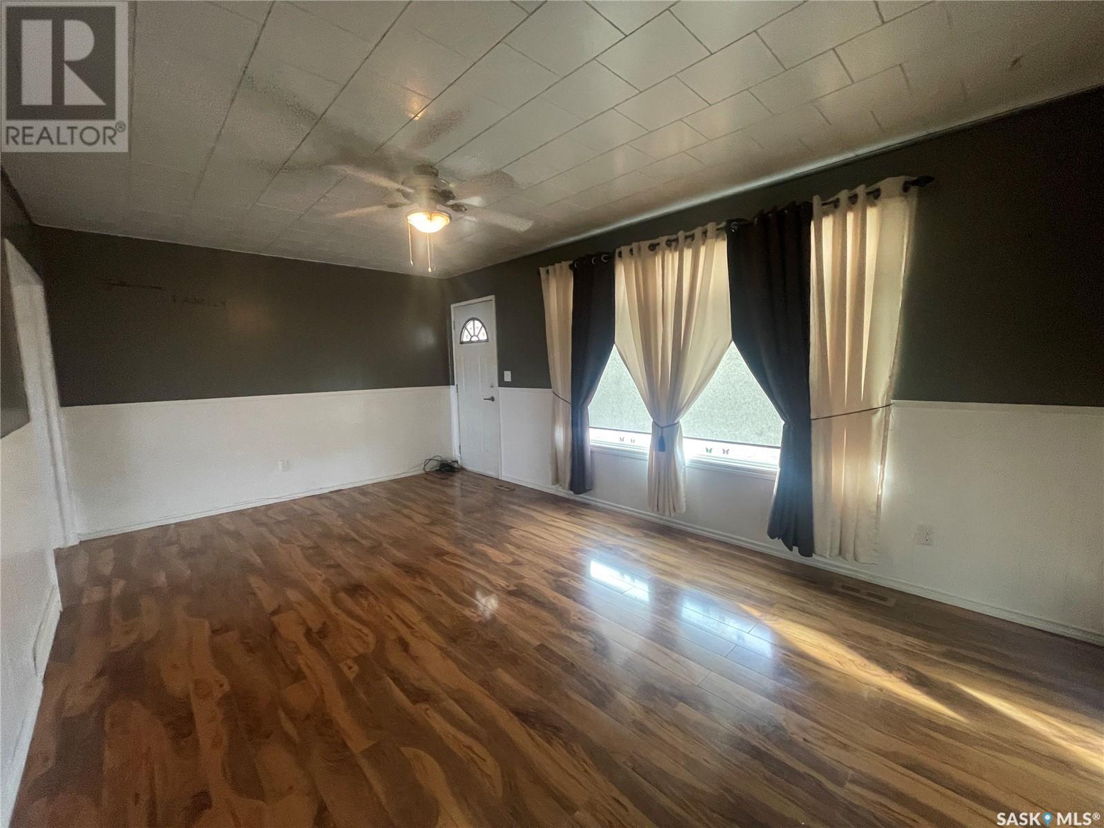 












22 West ROAD

,
Kindersley,




Saskatchewan
S0L1S1

