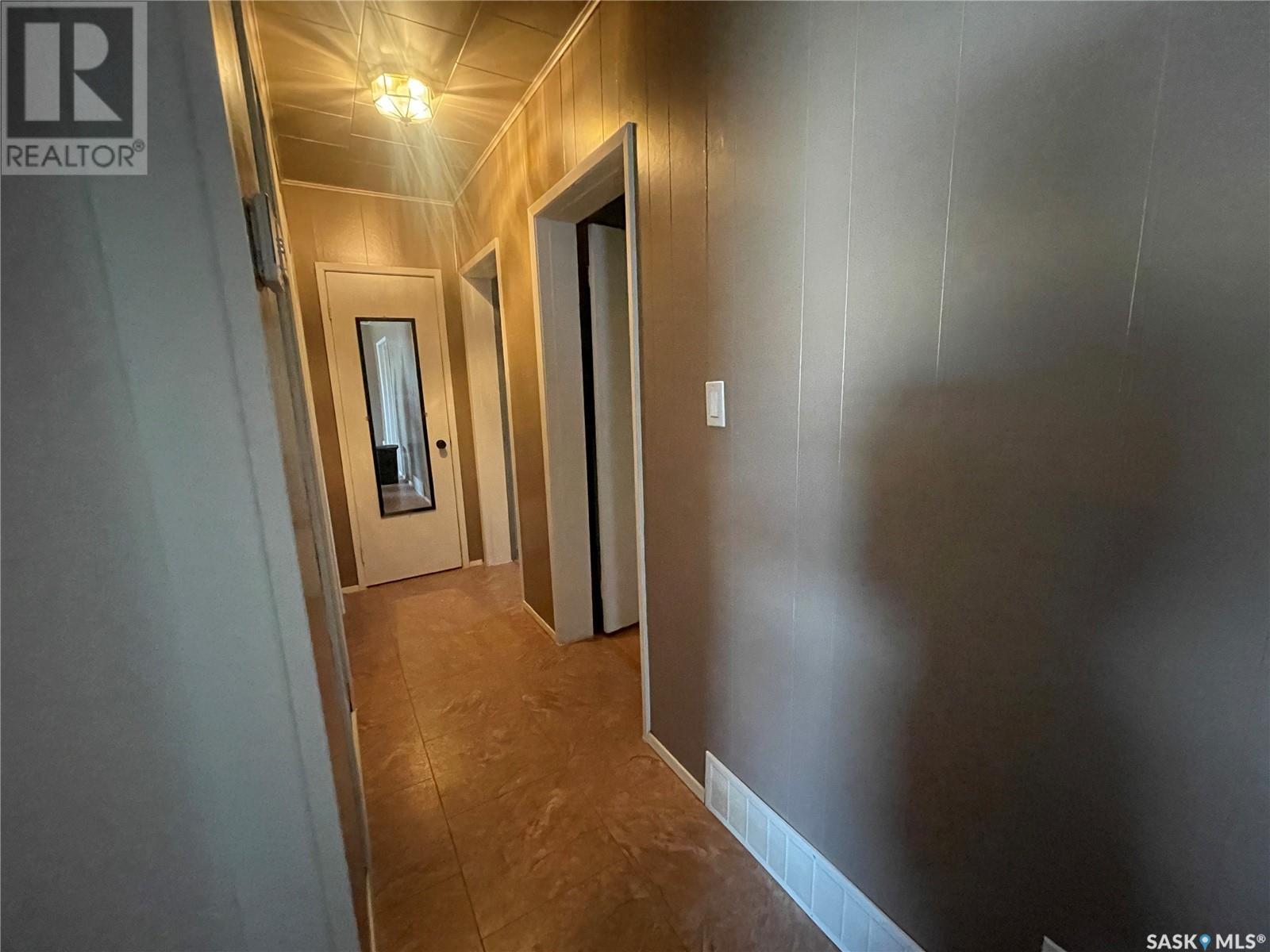 












22 West ROAD

,
Kindersley,




Saskatchewan
S0L1S1

