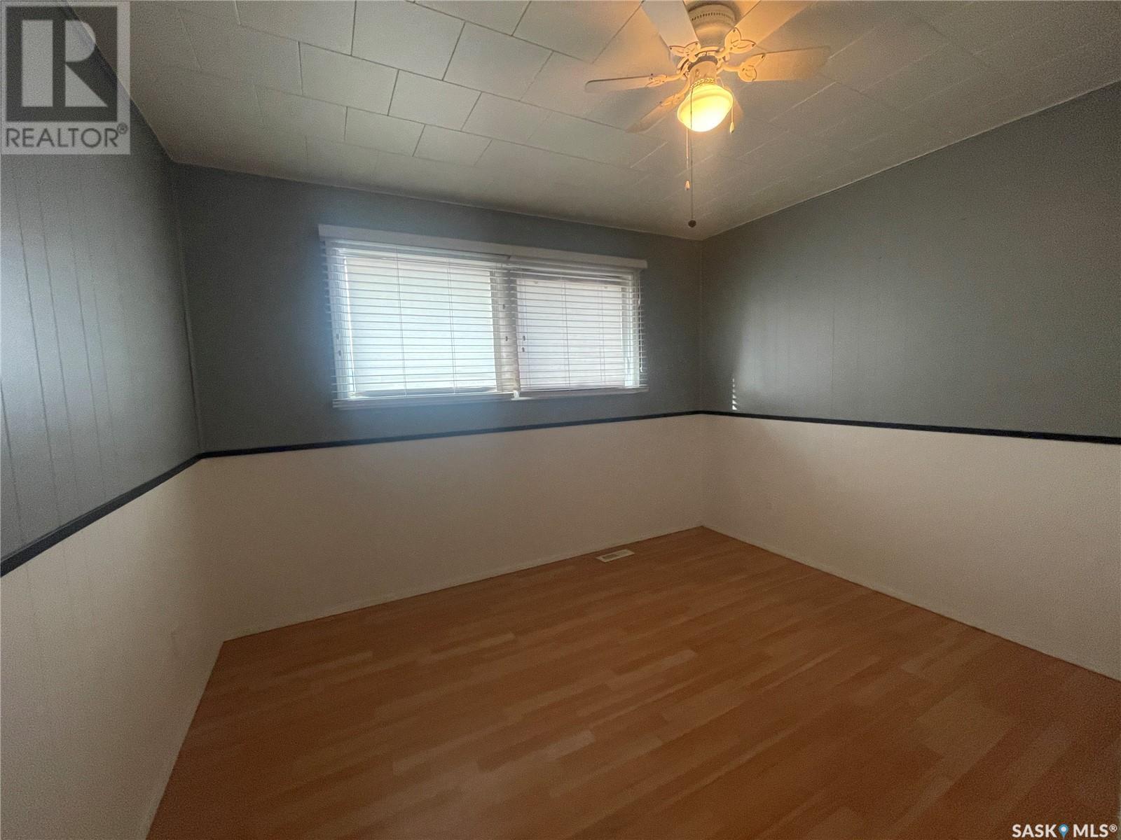 












22 West ROAD

,
Kindersley,




Saskatchewan
S0L1S1

