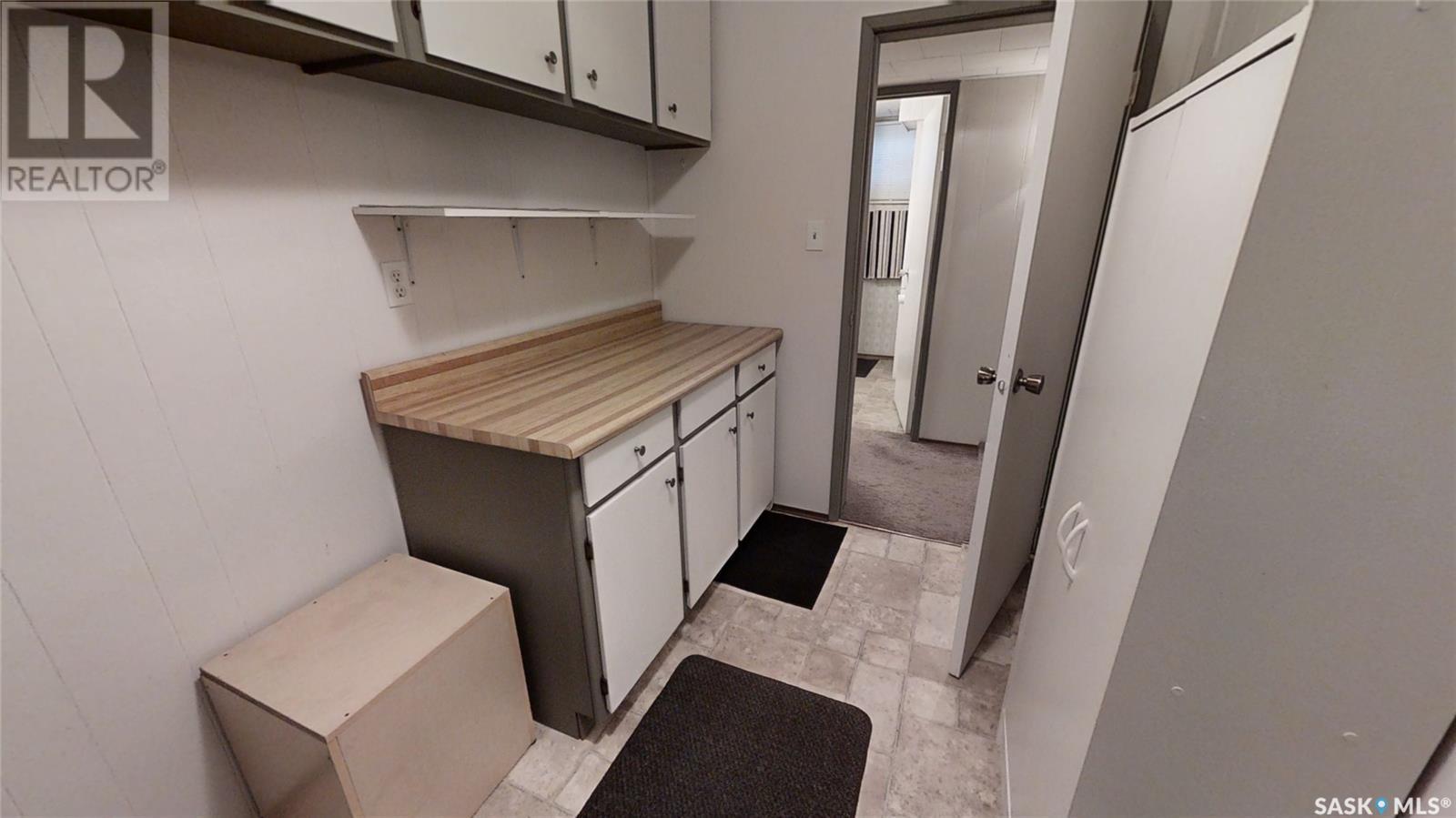 












22 West ROAD

,
Kindersley,




Saskatchewan
S0L1S1

