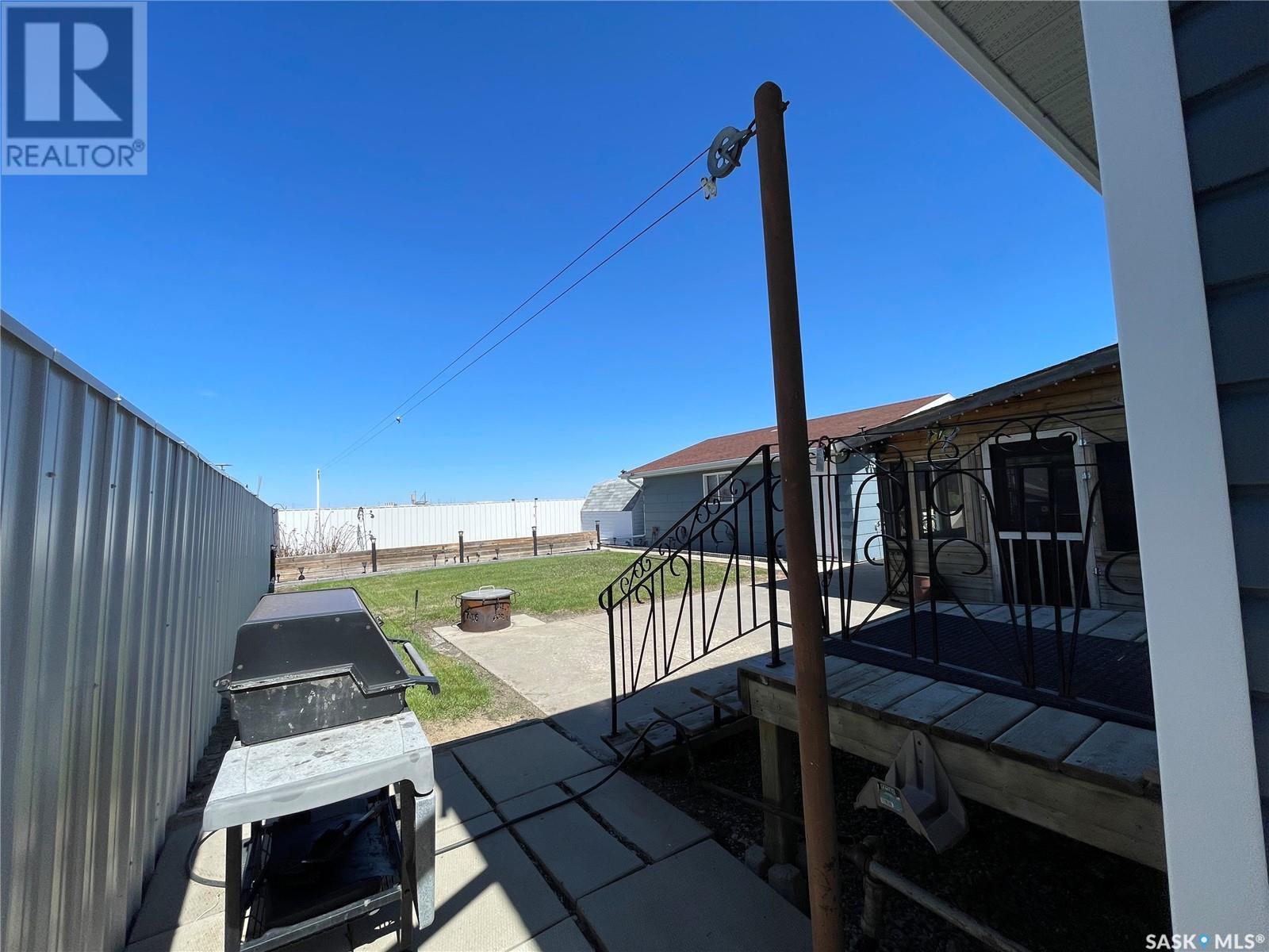 












22 West ROAD

,
Kindersley,




Saskatchewan
S0L1S1

