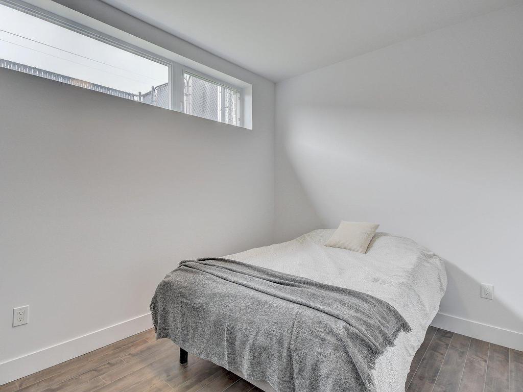 









2


Rue de la Gaillarde

,
Saint-Constant,




QC
J5A0G2

