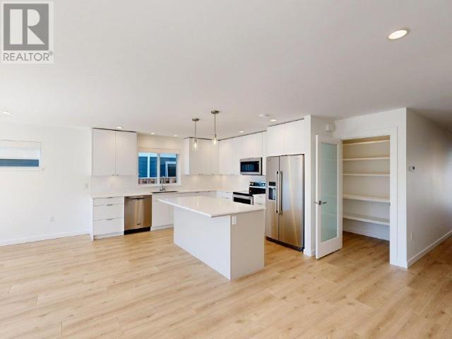 












7271 EDGEHILL CRESCENT

,
Powell River,




British Columbia
V8A0V8

