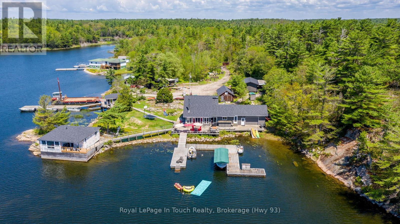 












B55-19 MOON ISLAND

,
The Archipelago (Archipelago South),




Ontario
P2A1T4

