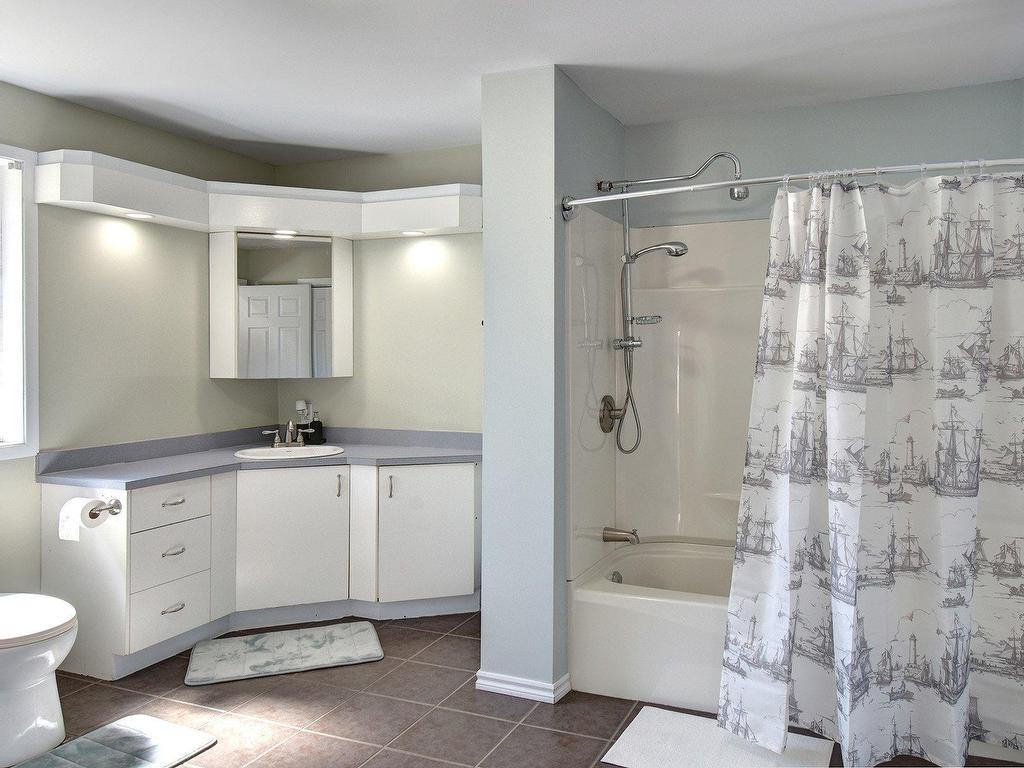 









86


Imp. des Mûres

,
Lac-Supérieur,




QC
J0T1J0

