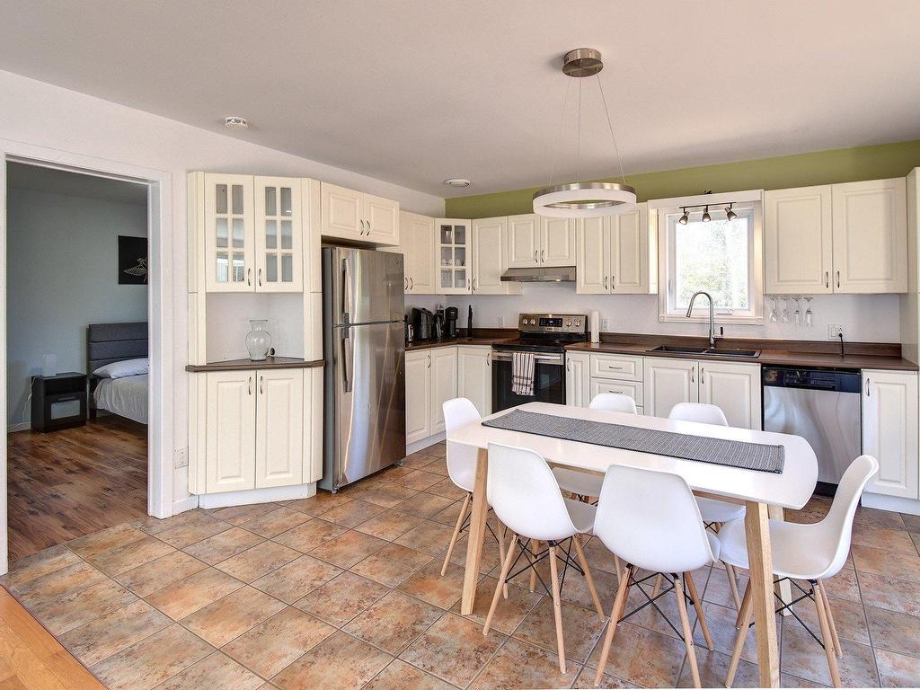 









86


Imp. des Mûres

,
Lac-Supérieur,




QC
J0T1J0

