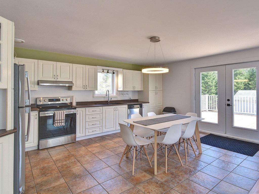 









86


Imp. des Mûres

,
Lac-Supérieur,




QC
J0T1J0

