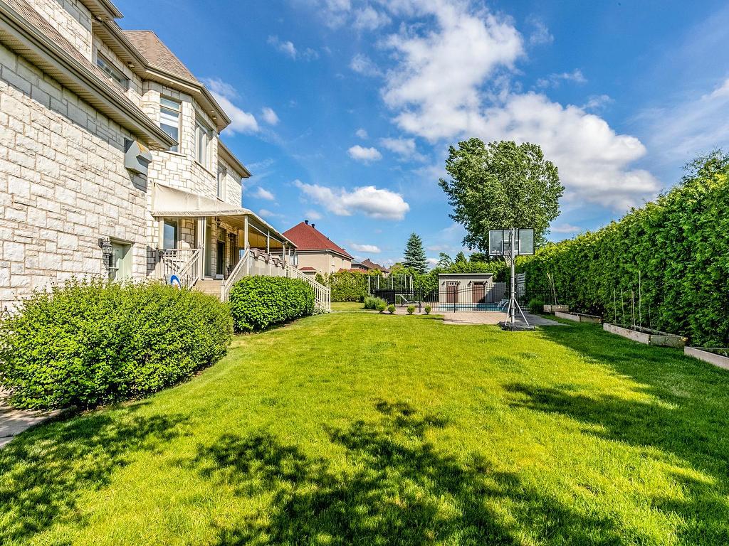 









3920


Rue Leningrad

,
Brossard,




QC
J4Y3J6

