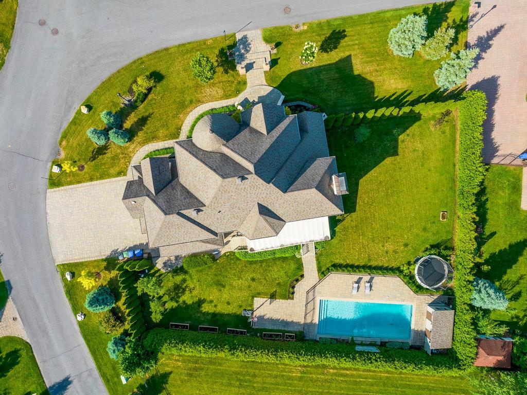 









3920


Rue Leningrad

,
Brossard,




QC
J4Y3J6

