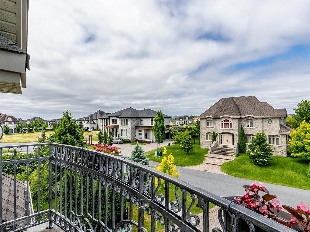 









3920


Rue Leningrad

,
Brossard,




QC
J4Y3J6


