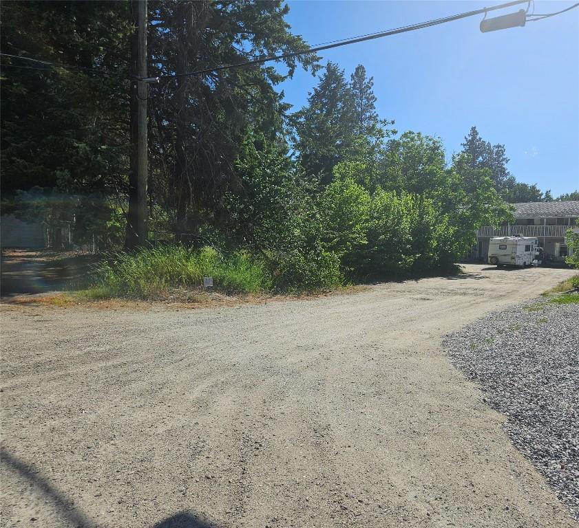 









305 & 295


Clarissa

Road,
Kelowna,




BC
V1X 1C7

