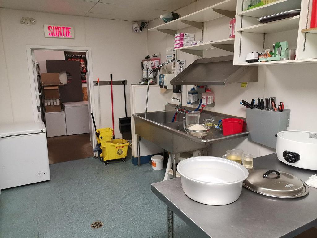 









337


Boul. des Laurentides

,
Saint-Jérôme,




QC
J7Z4L8

