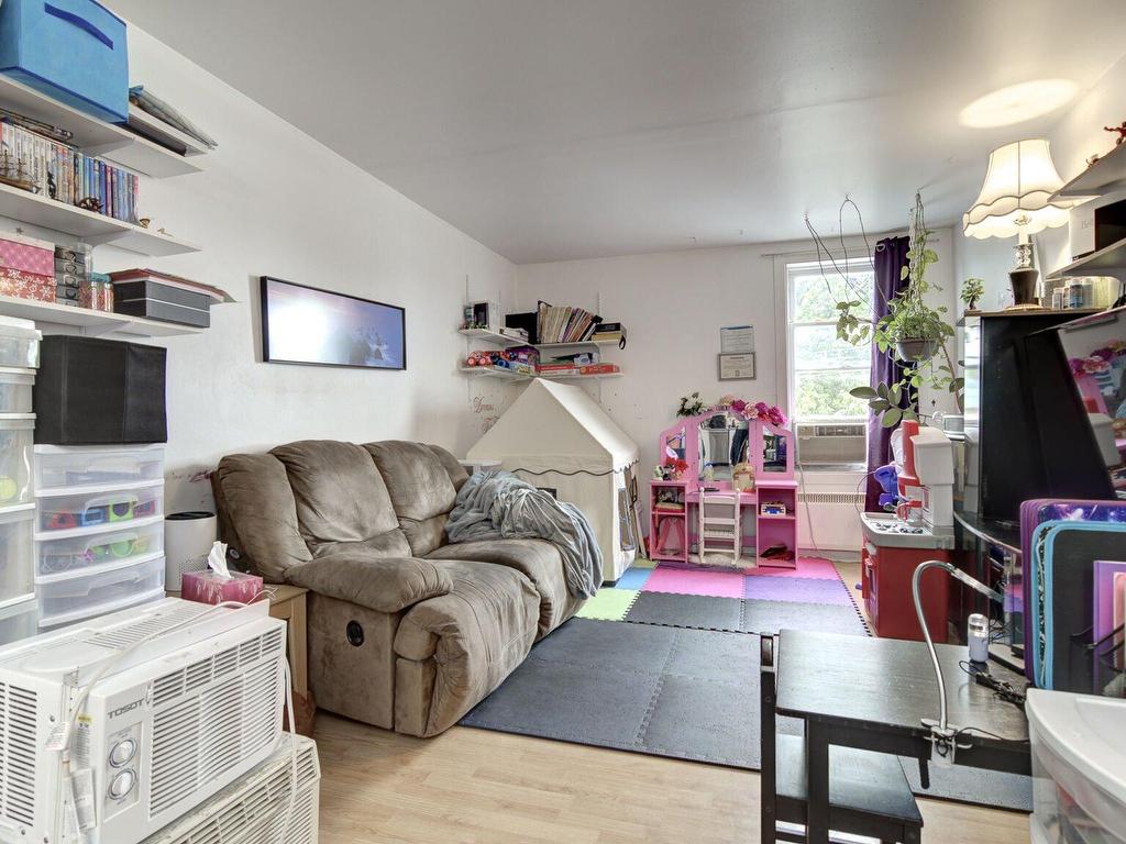 









192

 - 196


Rue St-Joseph

,
Saint-Jérôme,




QC
J7Y2N3

