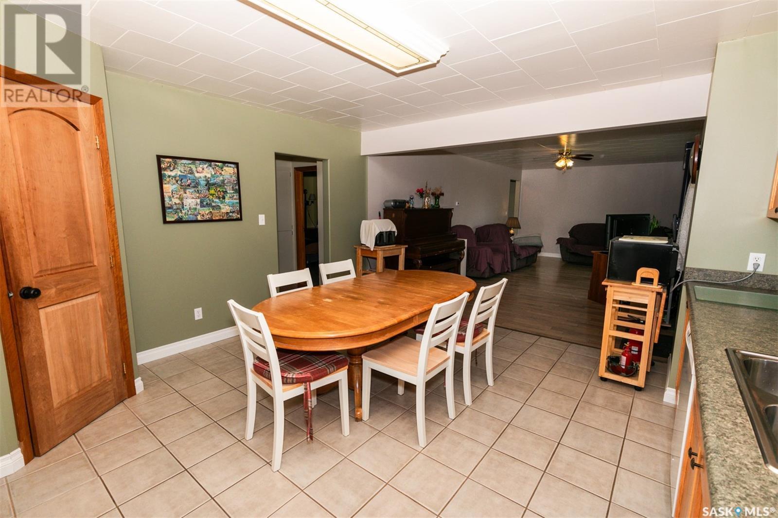 












400 Lonsdale STREET

,
Luseland,




Saskatchewan
S0L2A0

