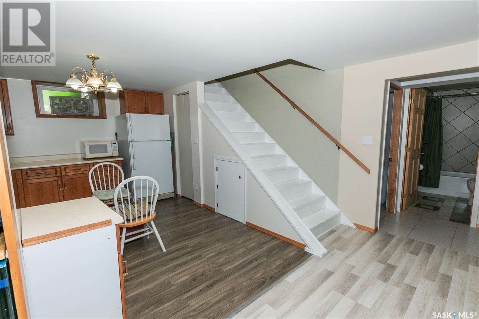 












400 Lonsdale STREET

,
Luseland,




Saskatchewan
S0L2A0


