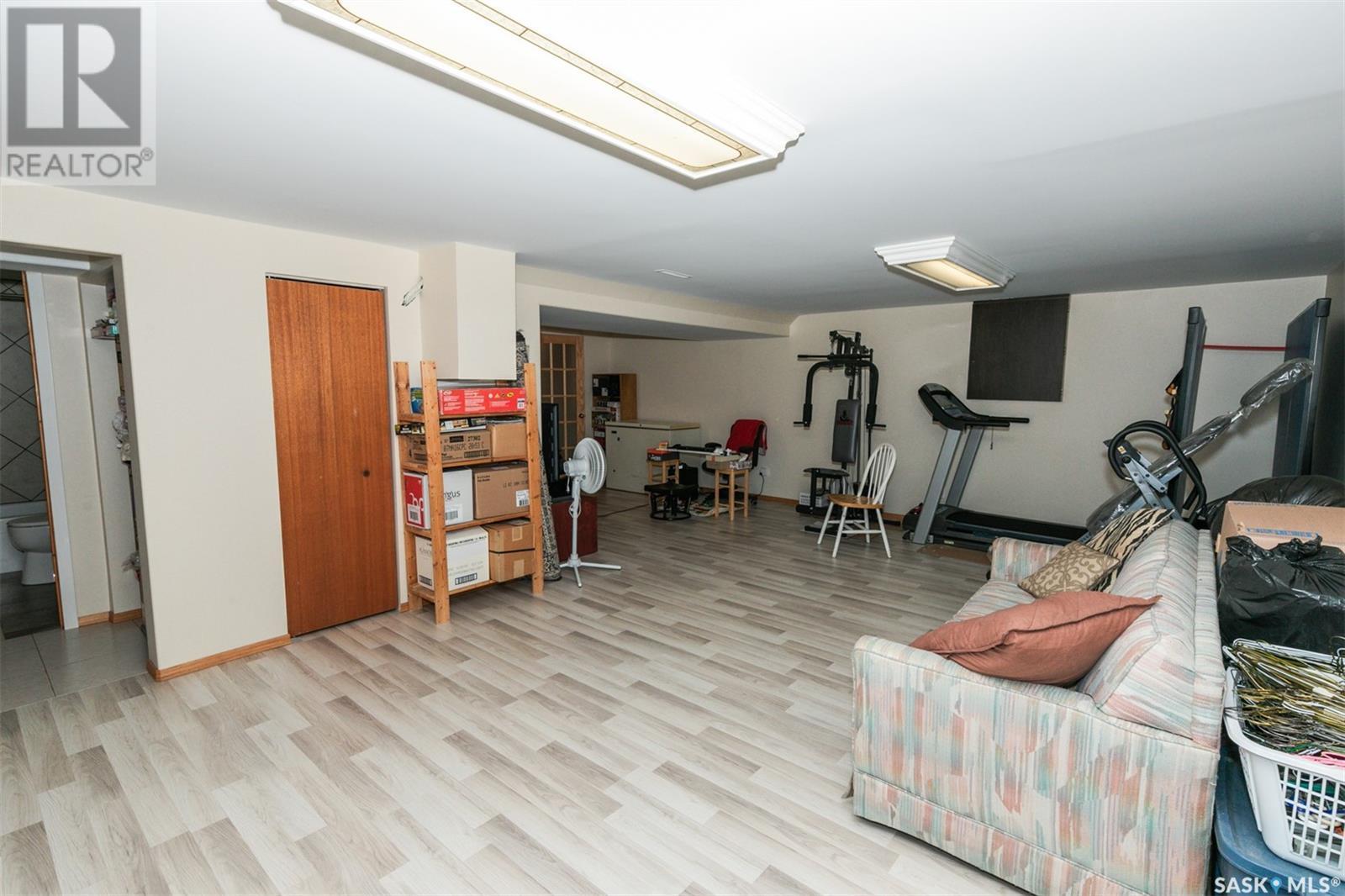 












400 Lonsdale STREET

,
Luseland,




Saskatchewan
S0L2A0

