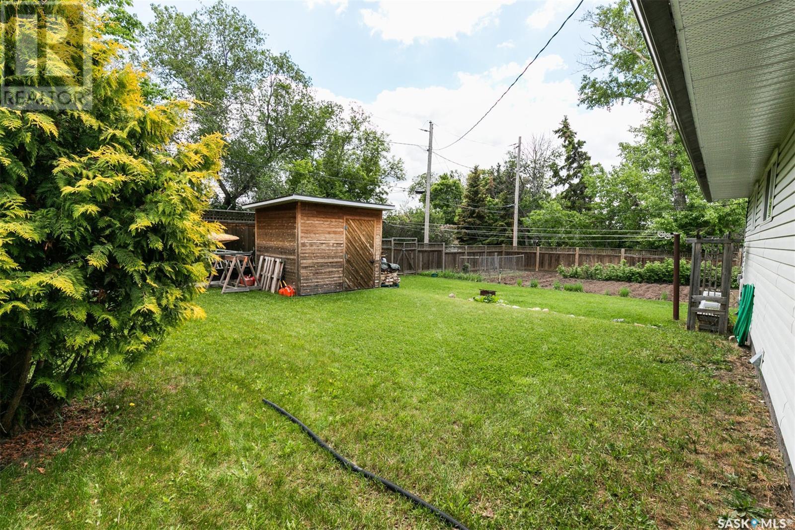 












400 Lonsdale STREET

,
Luseland,




Saskatchewan
S0L2A0

