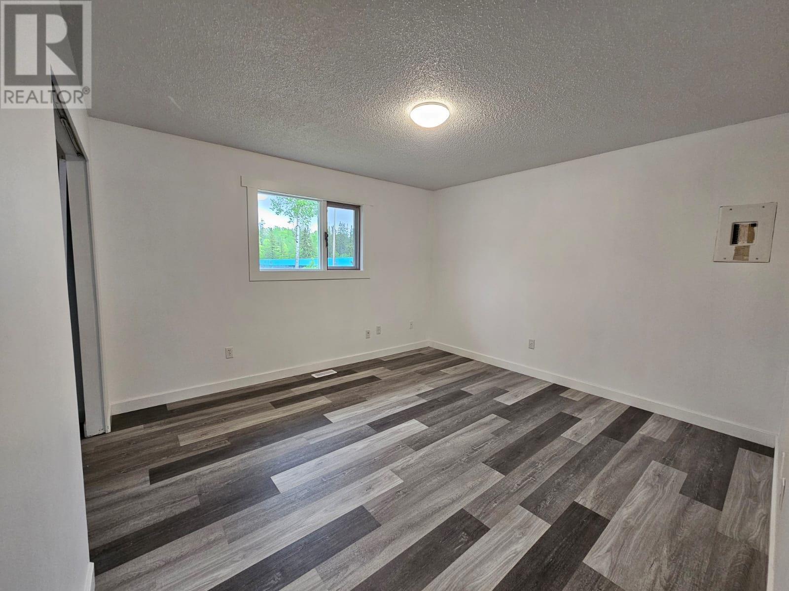 












219 COTTONWOOD Crescent

,
Tumbler Ridge,




British Columbia
V0C2W0

