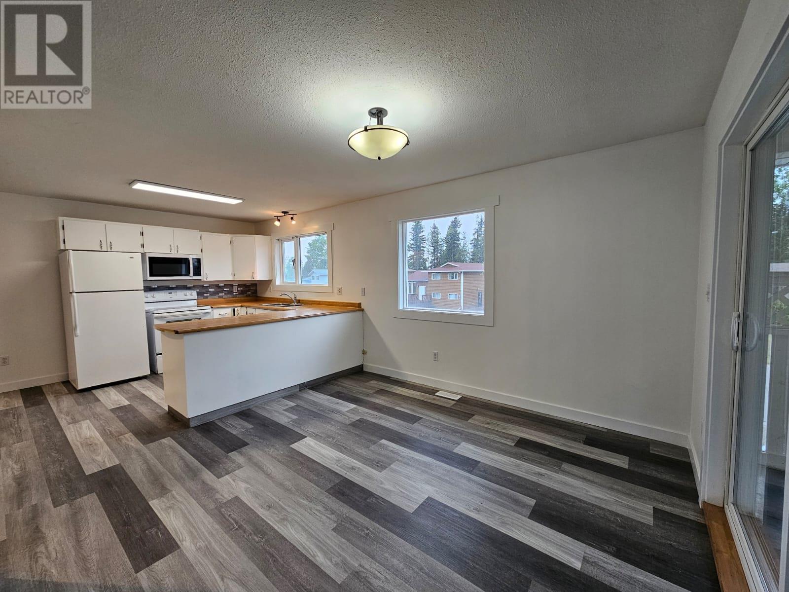 












219 COTTONWOOD Crescent

,
Tumbler Ridge,




British Columbia
V0C2W0

