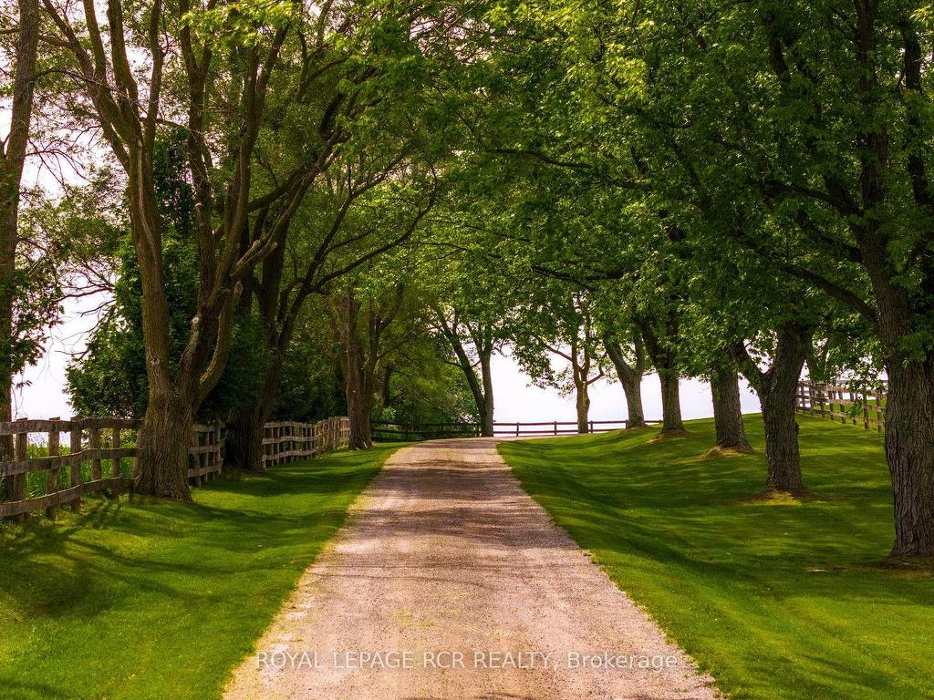 









3935


3rd

Line,
Bradford West Gwillimbury,




ON
L0G 1W0

