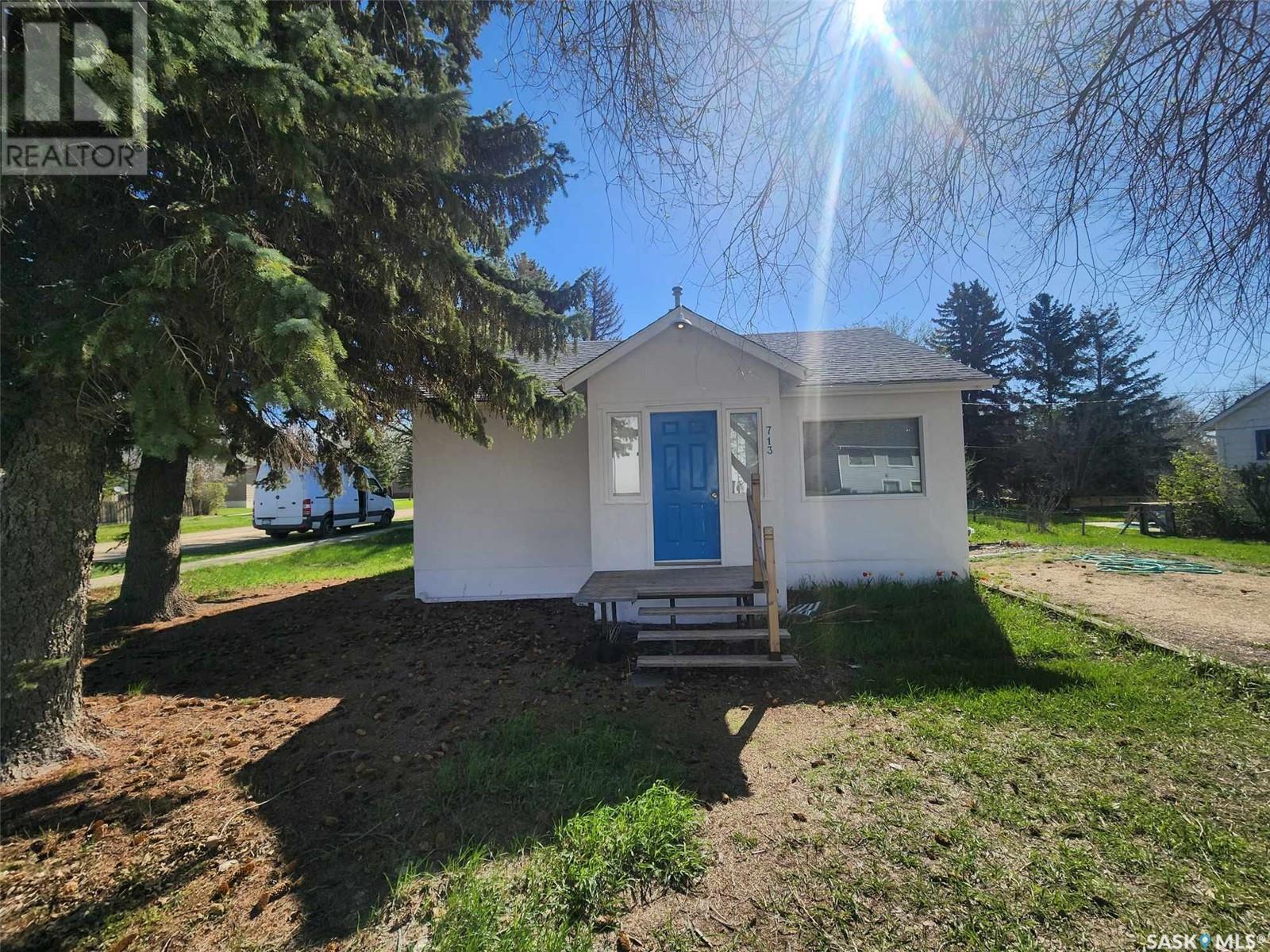 












713 7th STREET

,
Chaplin,




Saskatchewan
S0H0V0

