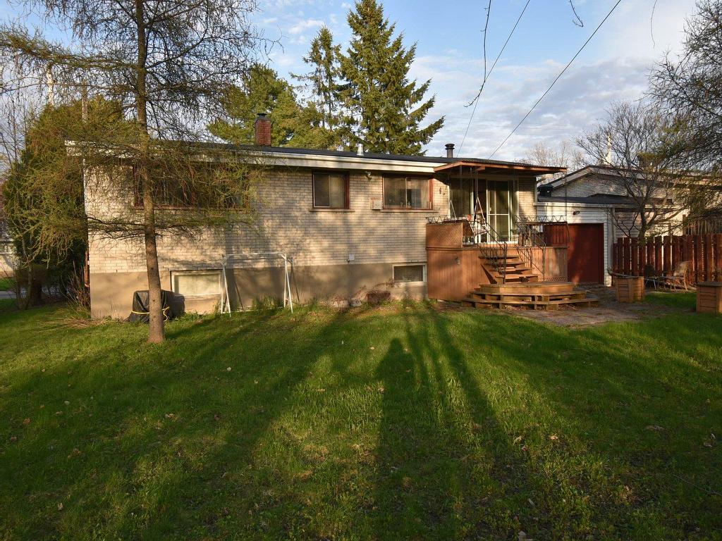 









235


Rue Edgewater

,
Pincourt,




QC
J7W3X8

