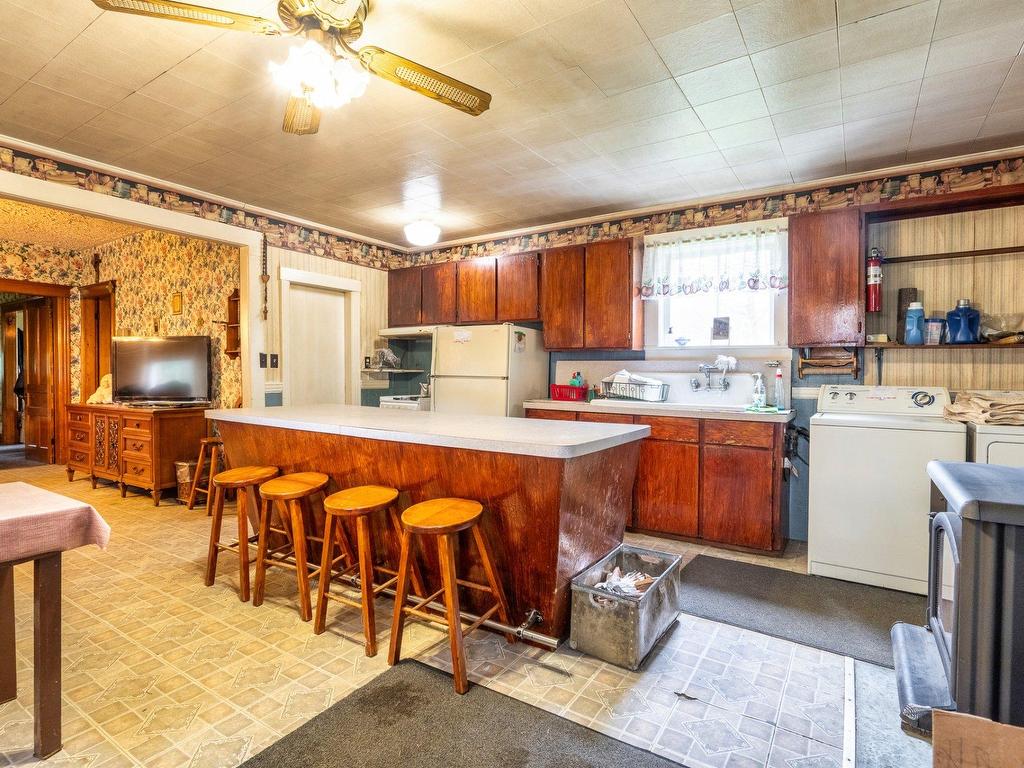 









3150Z


Ch. Bartlett

,
Cookshire-Eaton,







QC
J0B1M0

