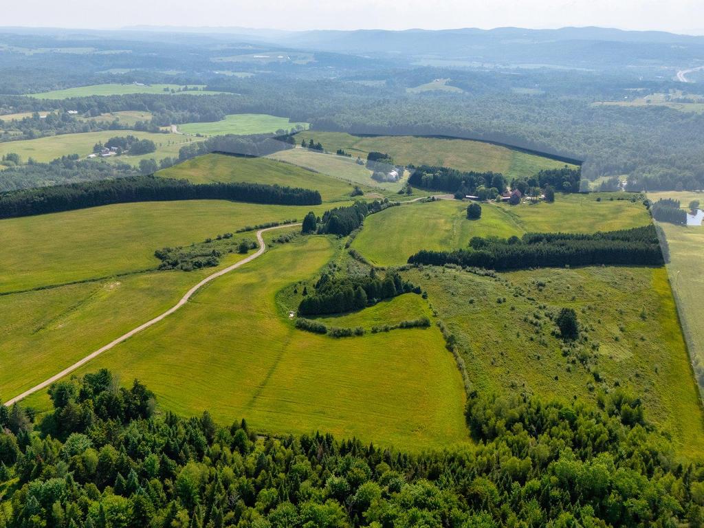 









3150Z


Ch. Bartlett

,
Cookshire-Eaton,







QC
J0B1M0

