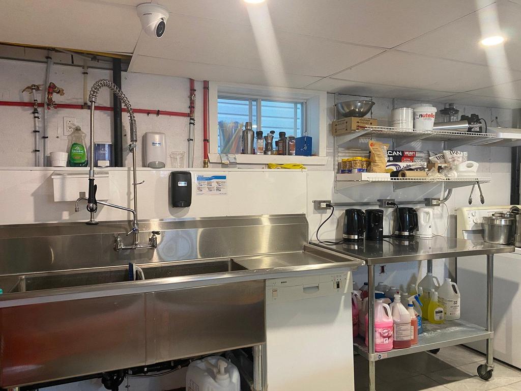









646

 - 646A


Rue Principale

,
Saint-Roch-de-Richelieu,




QC
J0L2M0

