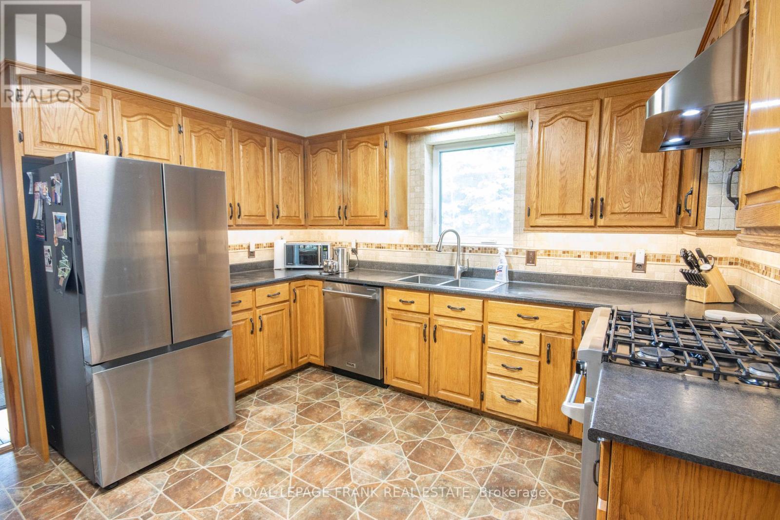 












497 MOONEY ROAD

,
Hastings Highlands (Monteagle Ward),




Ontario
K0L1C0

