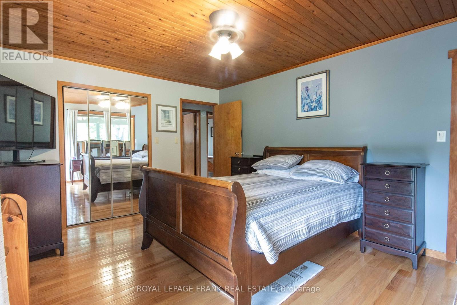 












497 MOONEY ROAD

,
Hastings Highlands (Monteagle Ward),




Ontario
K0L1C0

