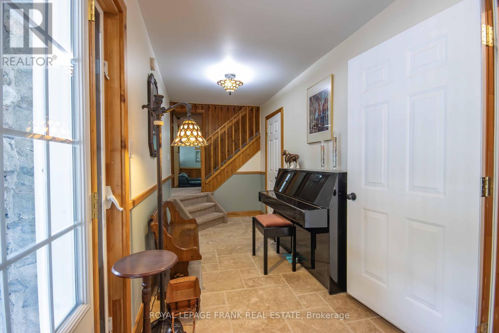












497 MOONEY ROAD

,
Hastings Highlands (Monteagle Ward),




Ontario
K0L1C0

