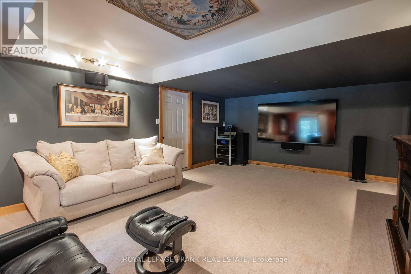 












497 MOONEY ROAD

,
Hastings Highlands (Monteagle Ward),




Ontario
K0L1C0


