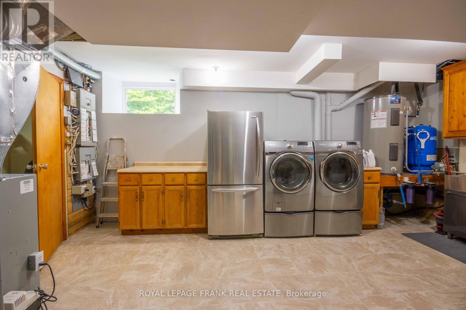 












497 MOONEY ROAD

,
Hastings Highlands (Monteagle Ward),




Ontario
K0L1C0

