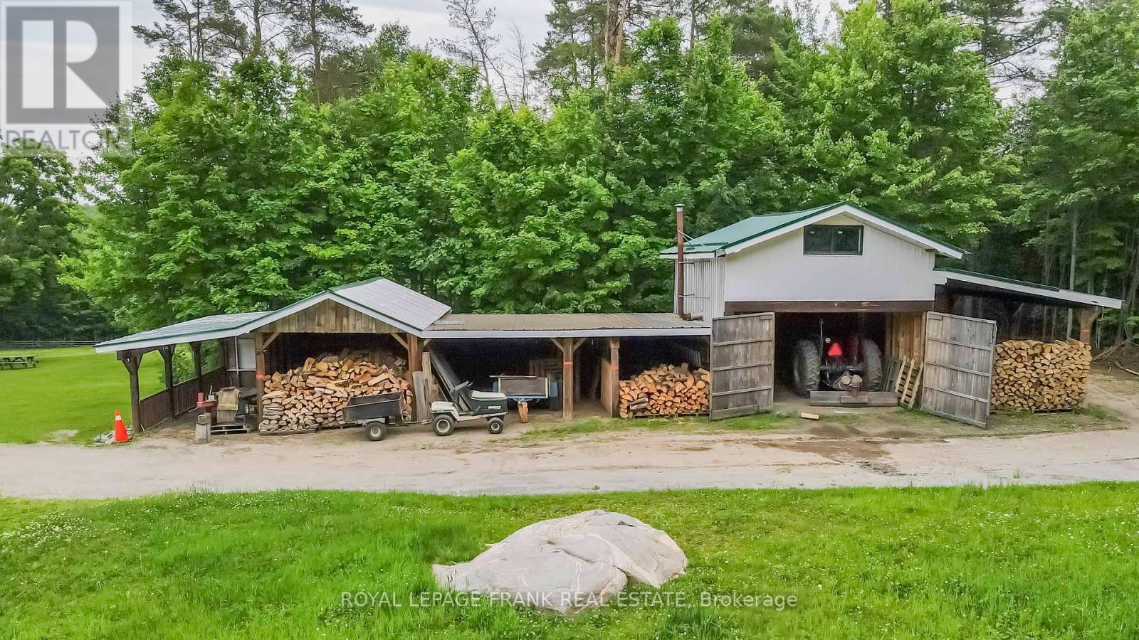 












497 MOONEY ROAD

,
Hastings Highlands (Monteagle Ward),




Ontario
K0L1C0

