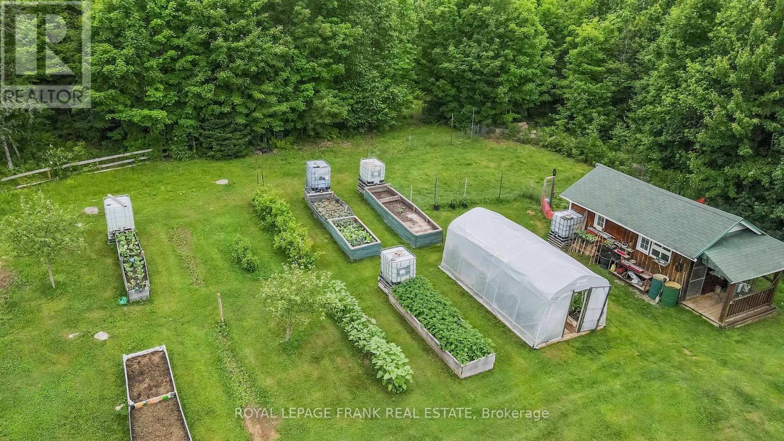 












497 MOONEY ROAD

,
Hastings Highlands (Monteagle Ward),




Ontario
K0L1C0

