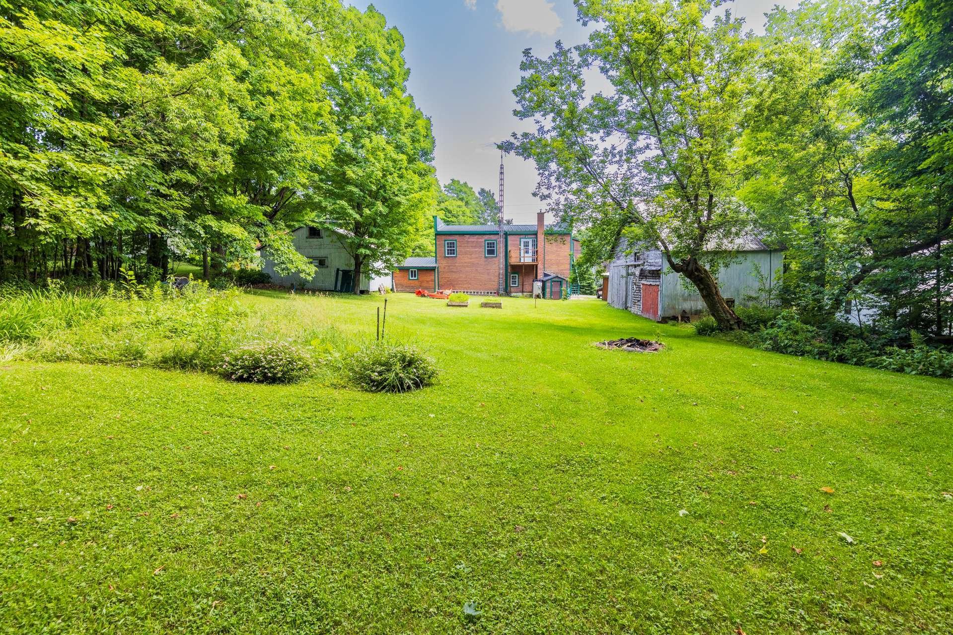 









69

 - 71


Ch. Davis

,
Lac-Brome,




QC
J0E1S0

