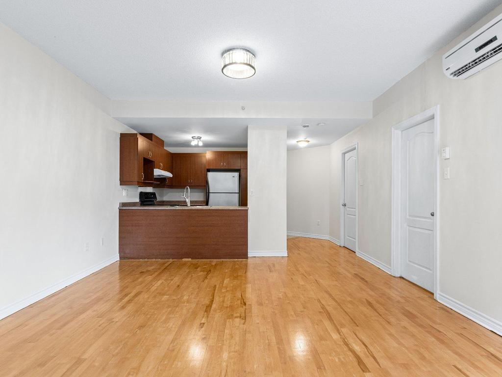 









3075


Av. Ernest-Hemingway

, 101,
Montréal (Saint-Laurent),




QC
H4R0A7

