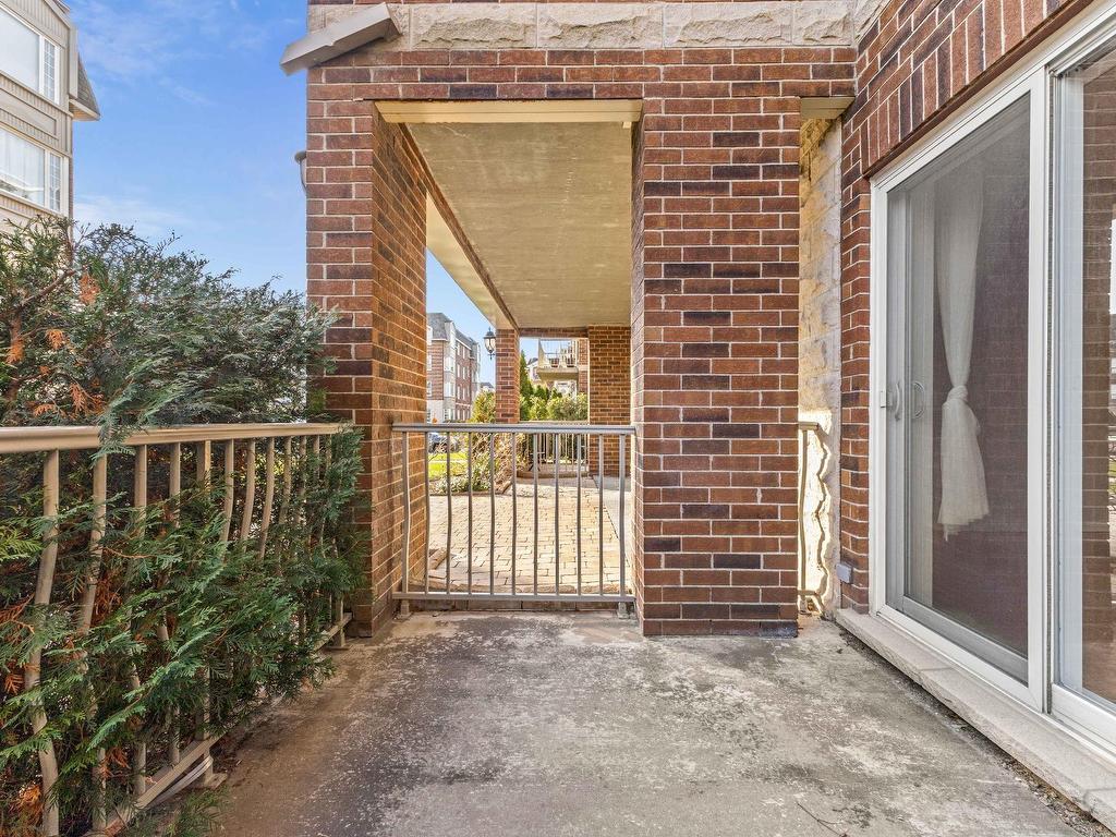 









3075


Av. Ernest-Hemingway

, 101,
Montréal (Saint-Laurent),




QC
H4R0A7

