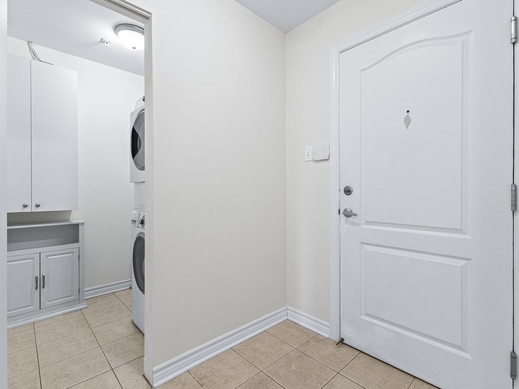 









3075


Av. Ernest-Hemingway

, 101,
Montréal (Saint-Laurent),




QC
H4R0A7

