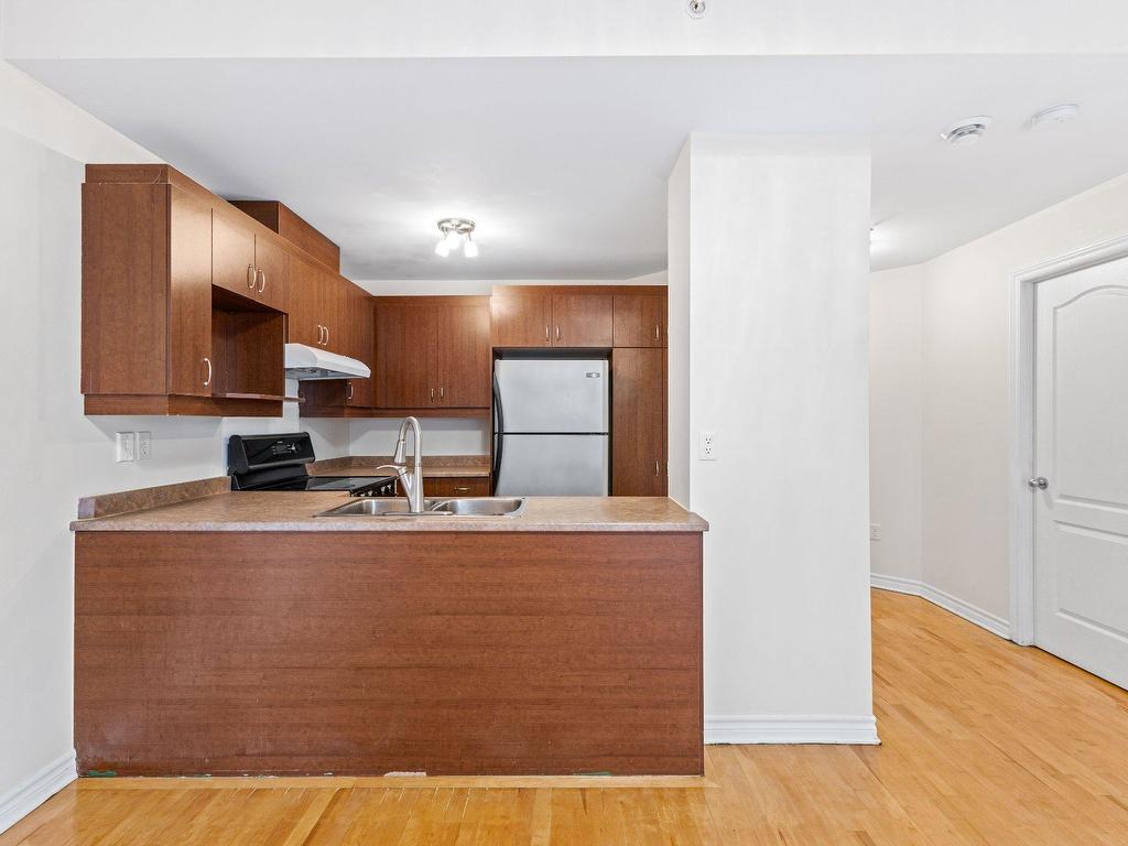 









3075


Av. Ernest-Hemingway

, 101,
Montréal (Saint-Laurent),




QC
H4R0A7

