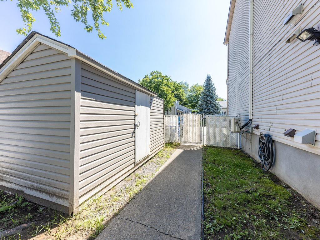 









1874


Rue de Millau

,
Terrebonne (Terrebonne),




QC
J6X4M3

