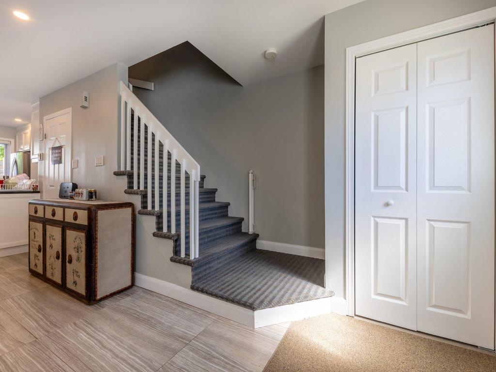 









1874


Rue de Millau

,
Terrebonne (Terrebonne),




QC
J6X4M3

