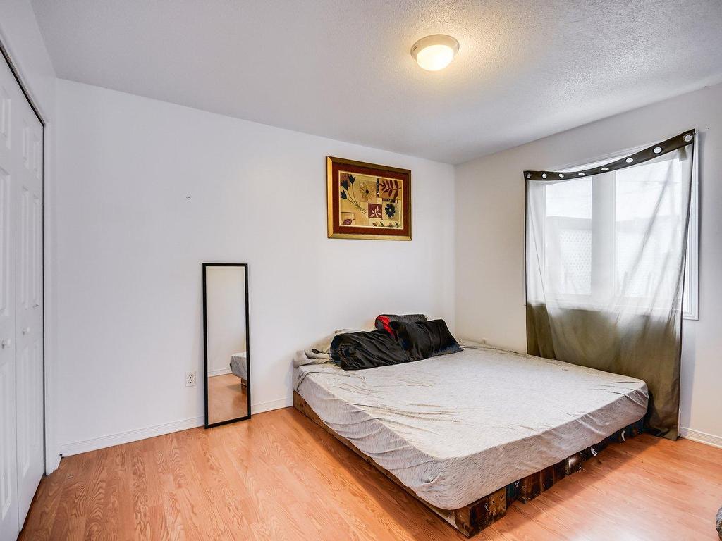 









993


Rue Grandmaison

,
Gatineau (Buckingham),




QC
J8L3Z3

