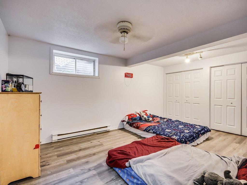 









993


Rue Grandmaison

,
Gatineau (Buckingham),




QC
J8L3Z3

