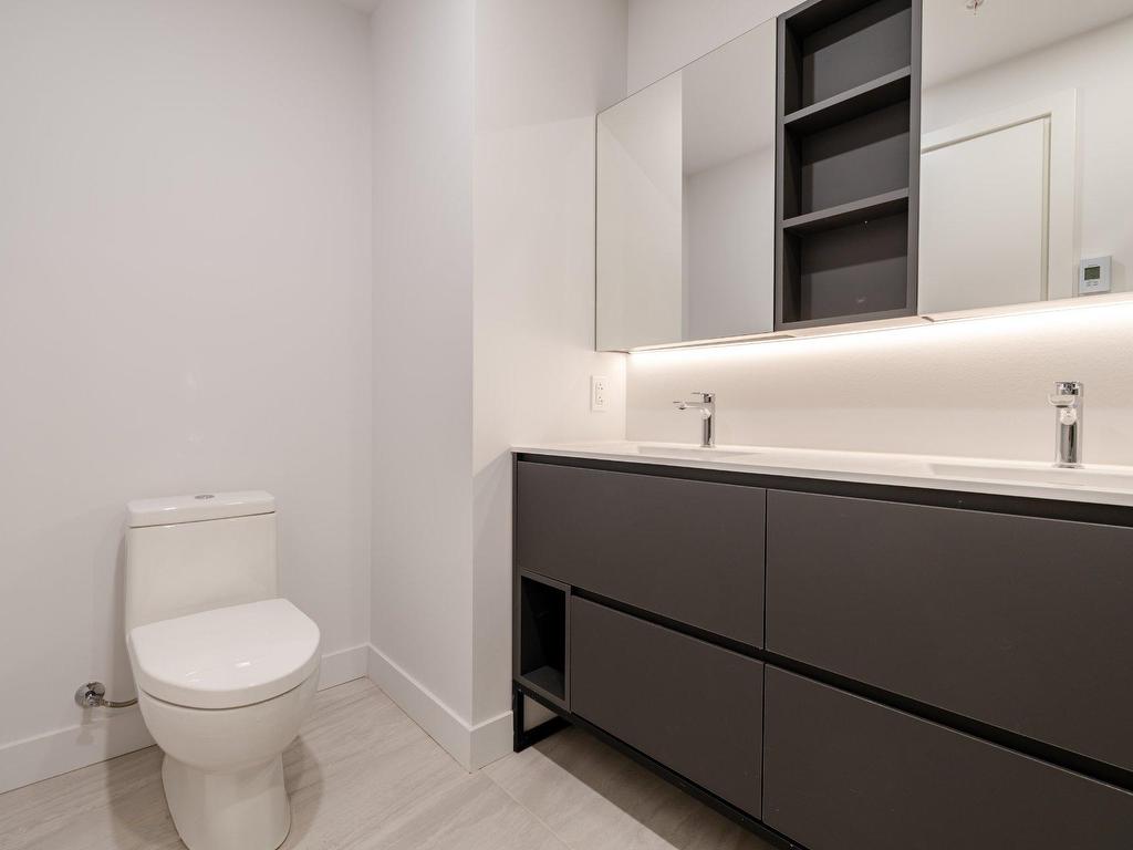 









1500


Boul. René-Lévesque O.

, 506,
Montréal (Ville-Marie),




QC
H3G2H1

