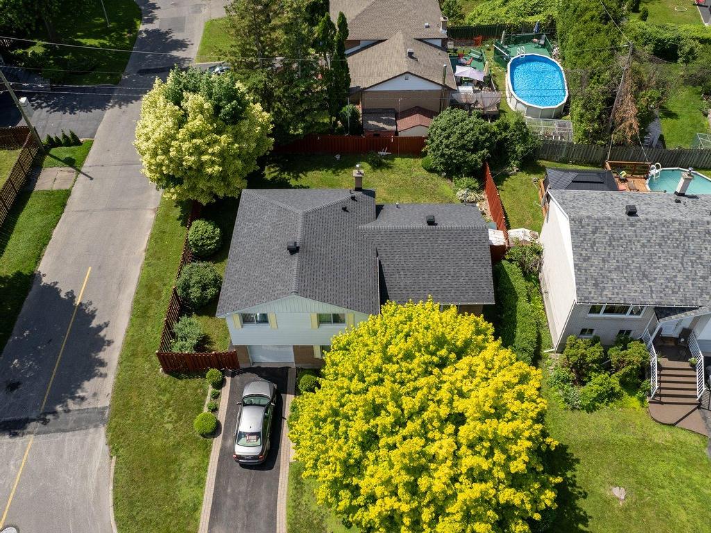 









42


Rue Joseph-Paiement

,
Dollard-des-Ormeaux,




QC
H9A1H9

